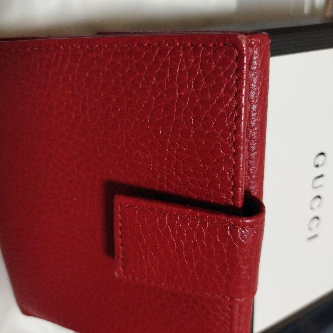 GUCCI赤財布