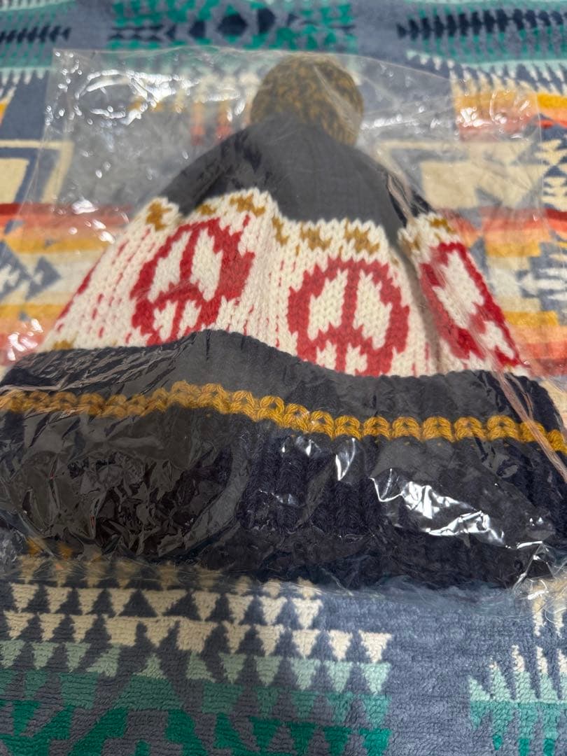 帽子 Pacs peace Pom Beanie