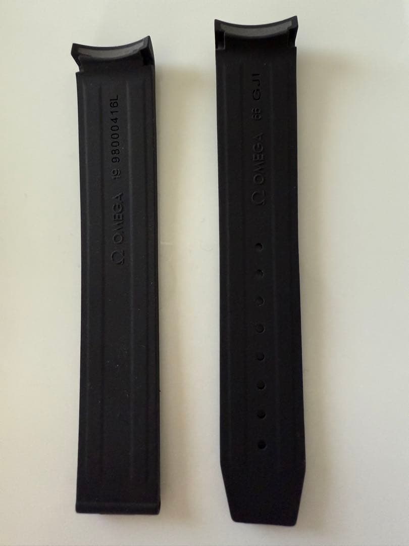 ラバーベルト(オメガ スピードマスターレーシング)