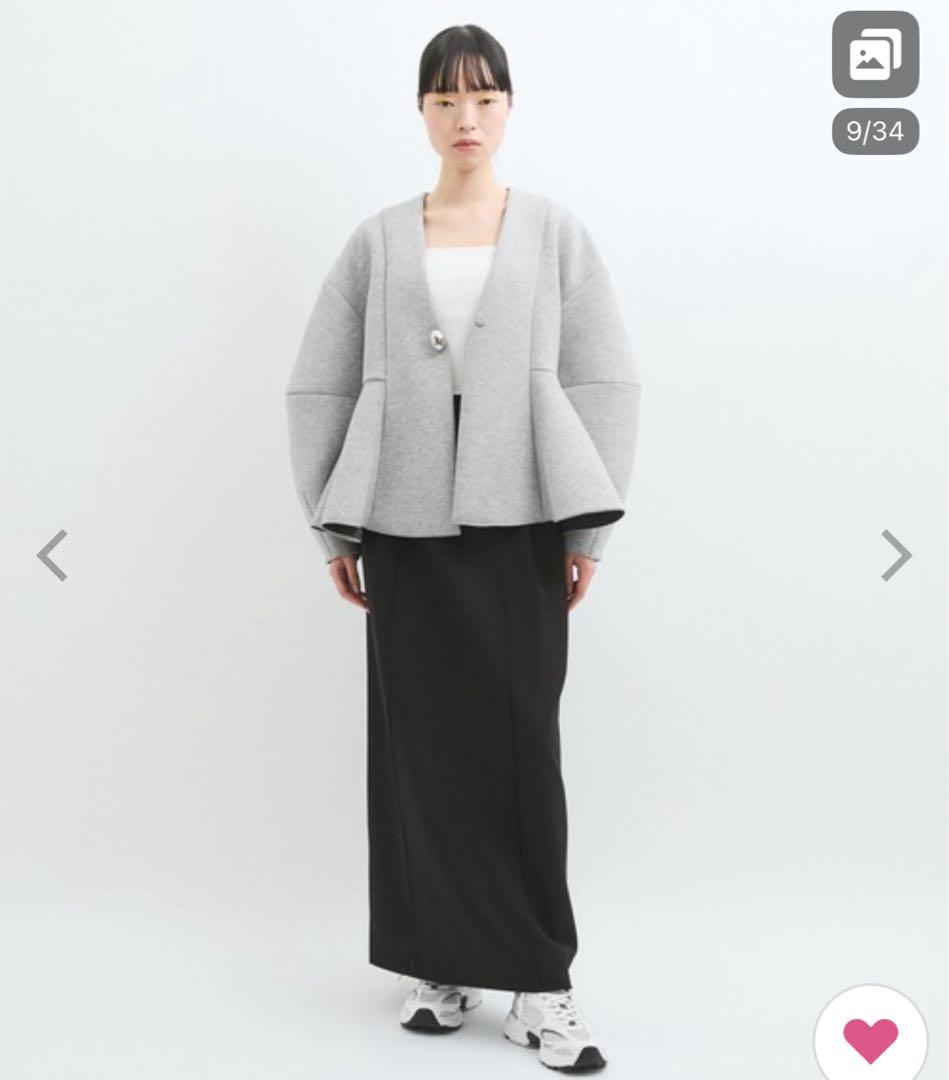 エッグブローチ付きペプラムカーディガン