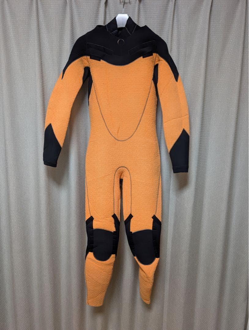 ONEILL(オニール)5×3mm セミドライ　メンズMLサイズ