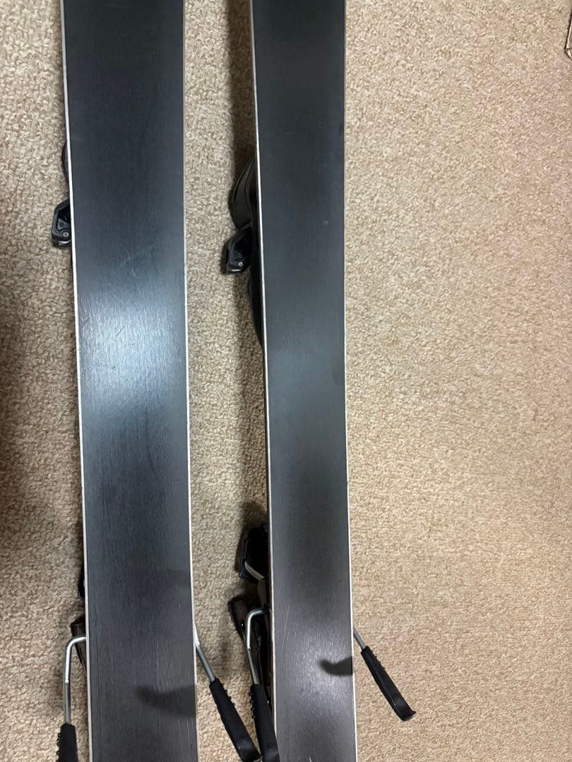 Hart スキー板 Tyrolia ビンディング付き、ストック付き、ケース付き