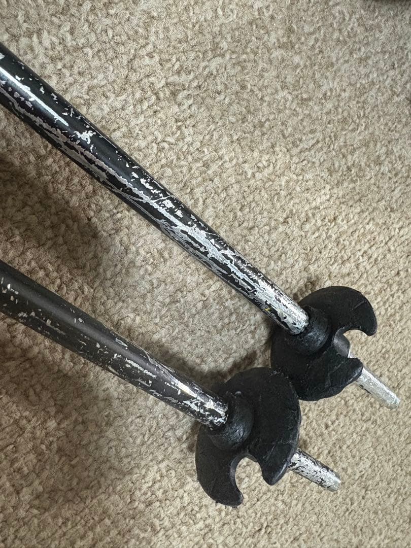 Hart スキー板 Tyrolia ビンディング付き、ストック付き、ケース付き