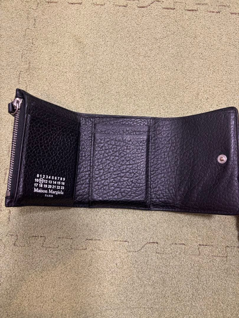 MAISON MARGIELA メゾンマルジェラ三つ折り財布　黒