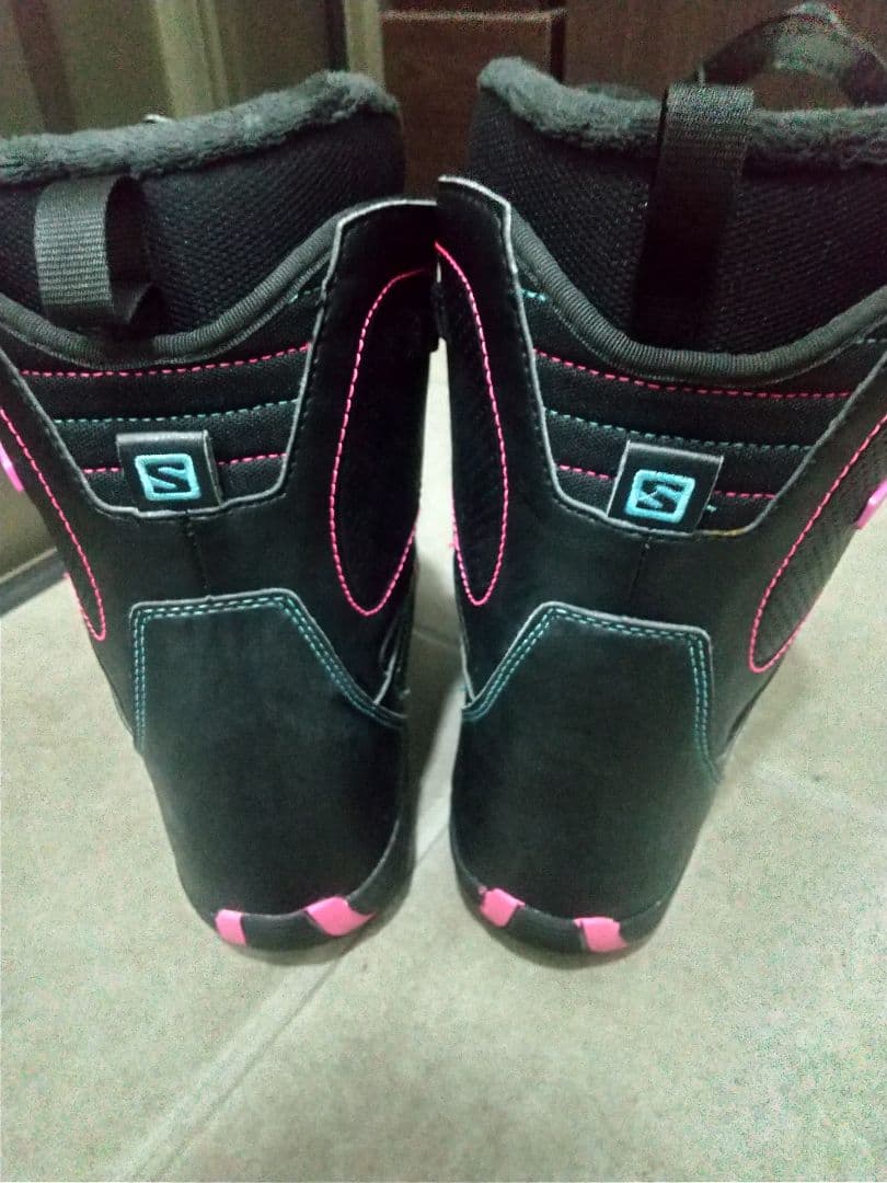 美品 SALOMON 24cm スノーボードブーツ