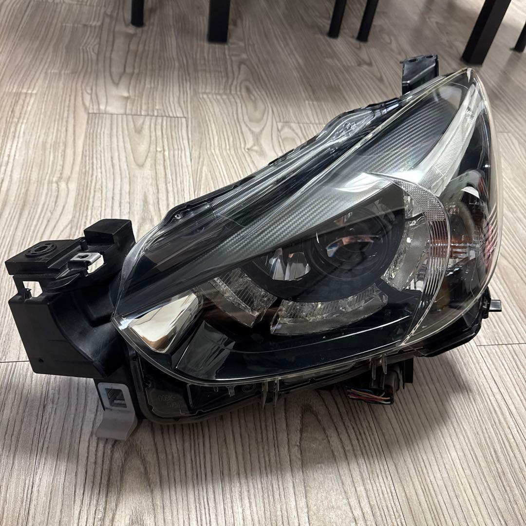 デミオ DJ5FS 左ヘッドライト LED