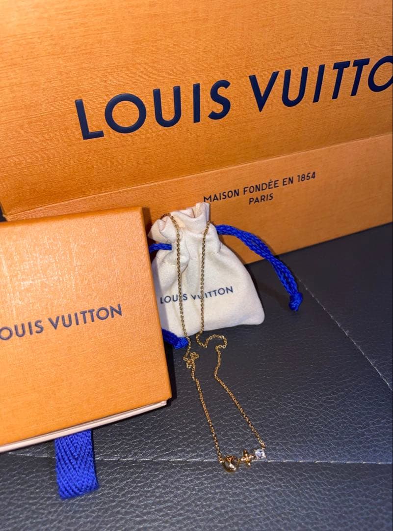 LOUIS VUITTON Petit Louis ネックレス