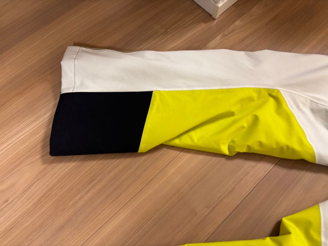 ★24年モデル★お洒落　デサント　スキーウエア 上下セット　SAJ デモ　技術選