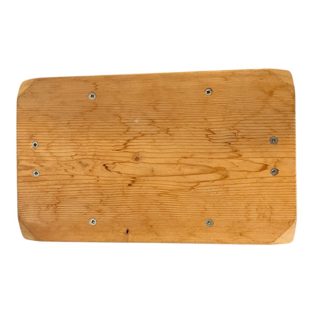 M&M CUSTOM PERFORMANCE FURNITUREロゴ入りスツール