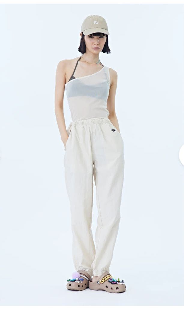 値下げ30パー　TWつぐみさん　ナイロンパンツ