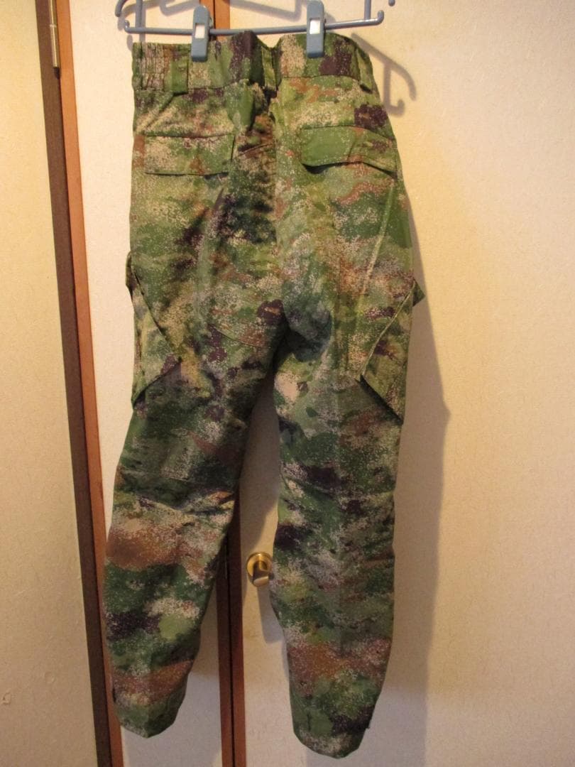 未使用　中国軍　21式　星空迷彩　上下セット　サイズM　軍服　迷彩服