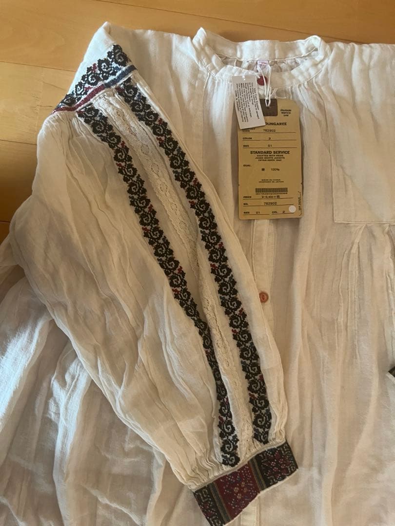 デニム＆ダンガリー　新品タグ付　刺繍ワンピ　01