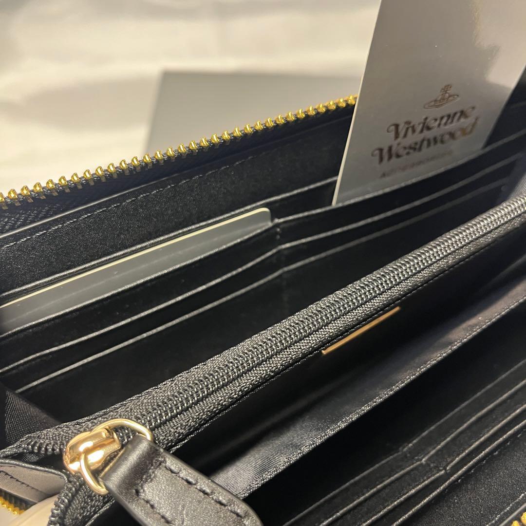 新品 Vivienne Westwood ブラック 専用ソフトケース付 長財布