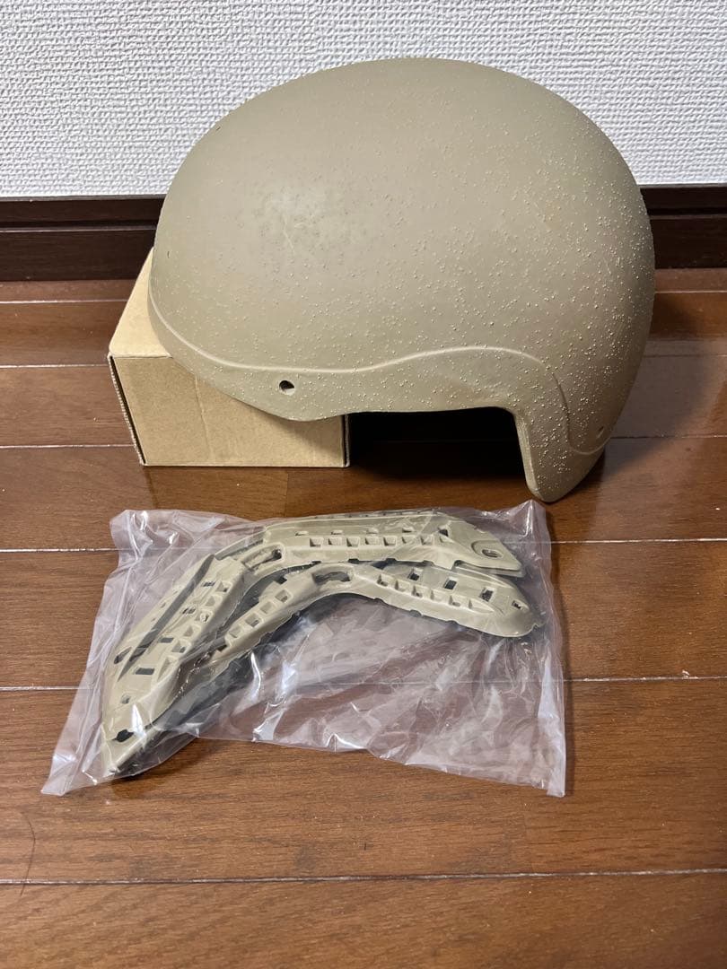 レプリカ　FTHS ヘルメット　TAN Lサイズ　ops core