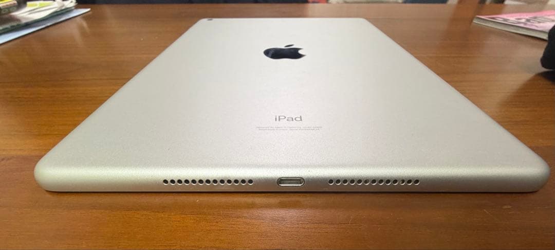 Apple iPad 第9世代 64GB シルバー Wi-Fiモデル 本体のみ