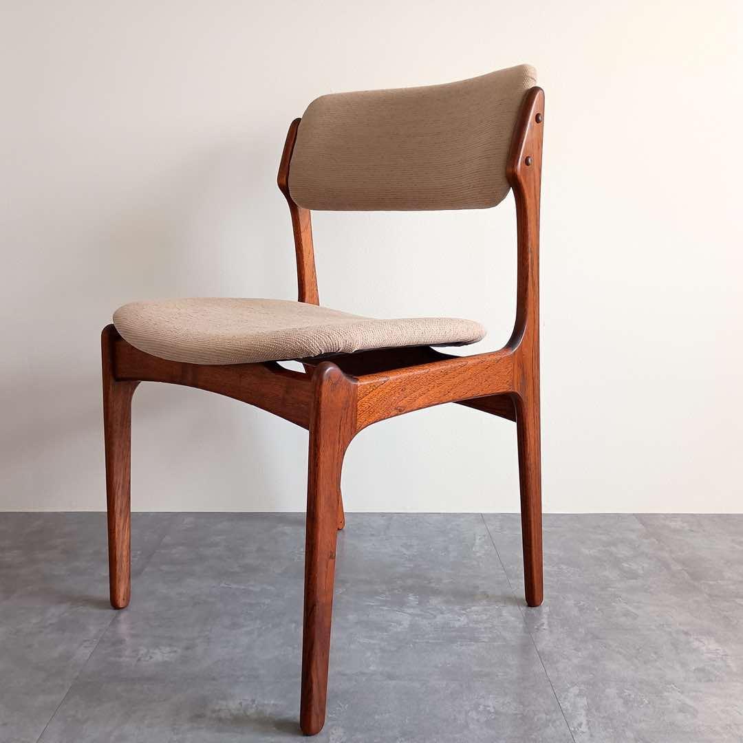 ダイニングチェア Erik Buch Model 49 Chair