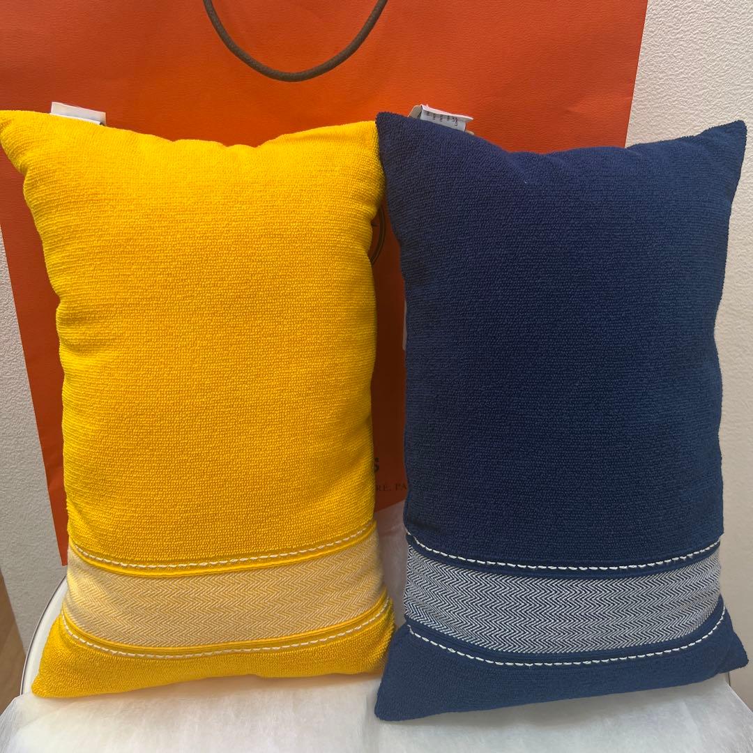 エルメスクッションイエロー一個