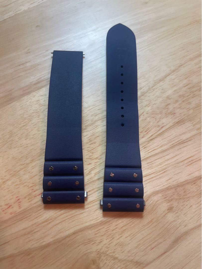 カルティエ Cartier 純正 ラバーベルト（サントスドゥカルティエ LM用）