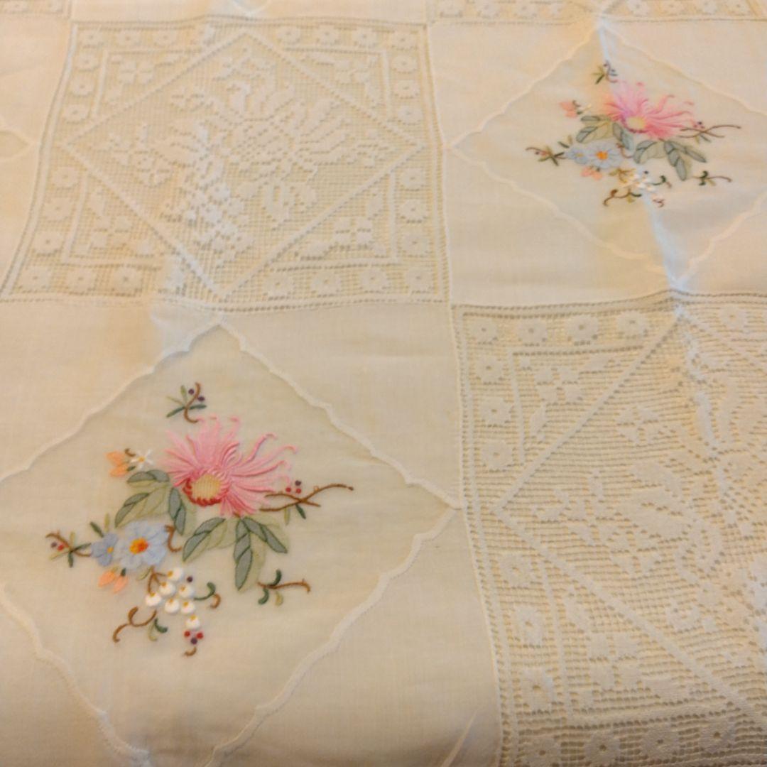 スワトウ仙頭、手刺繍レース 大判テーブルクロス　貴重