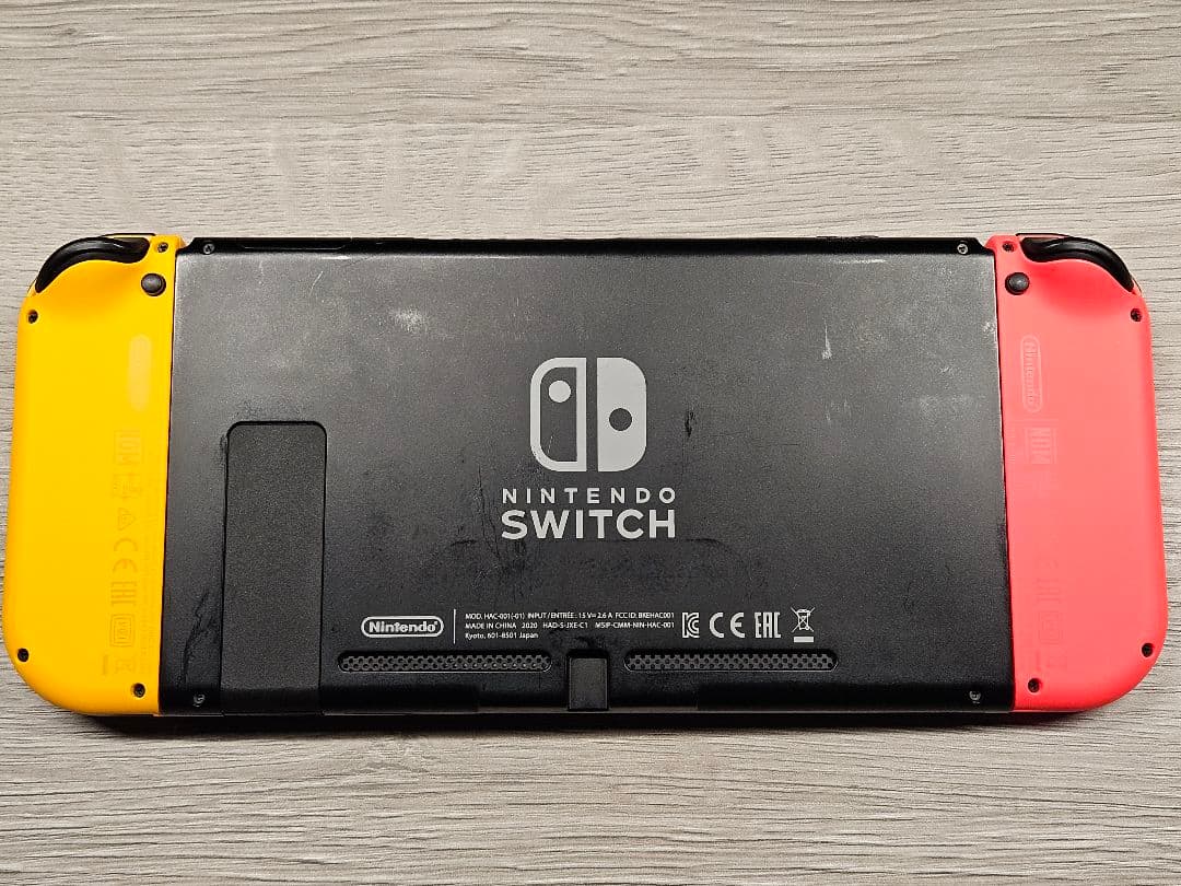 Nintendo Switch(本体)、プロコン、Bluetoothアダプター