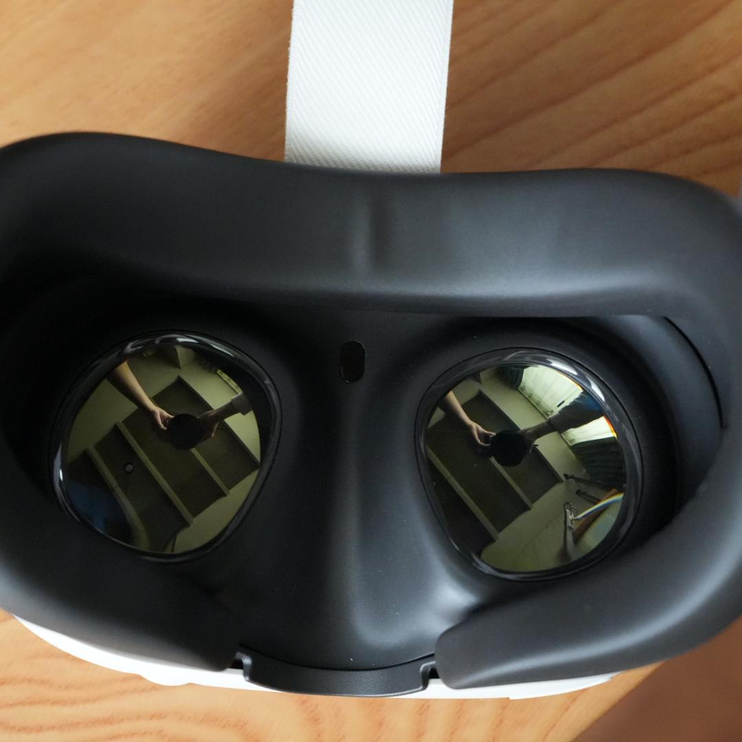 【美品】 Quest3 512GB + 純正シリコン接顔部