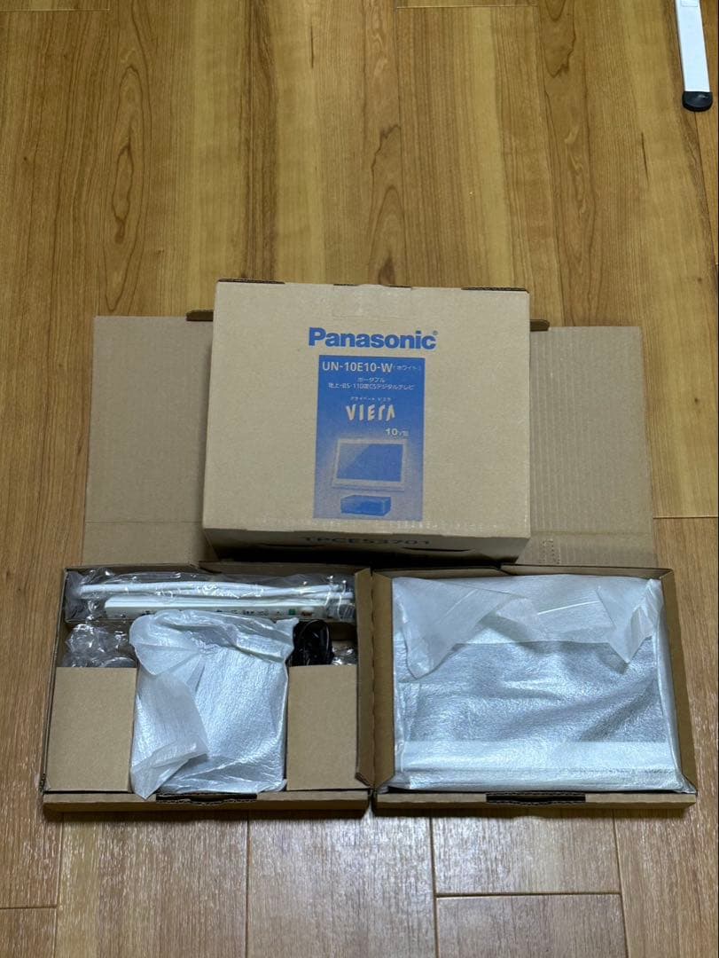 Panasonic ポータブルテレビ UN-10E10-W