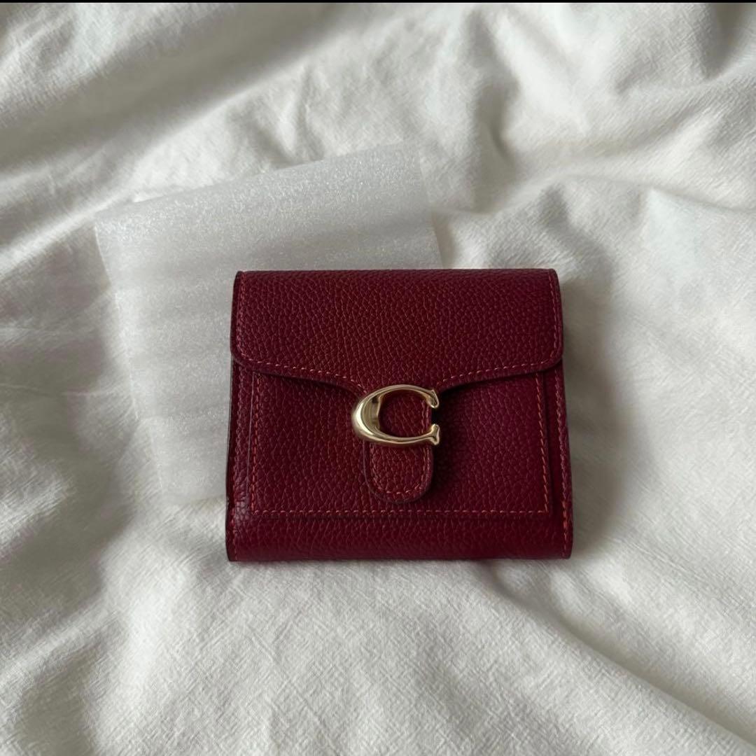 美品 COACH タビー スモール ウォレット レッド 折り財布 シグネチャー