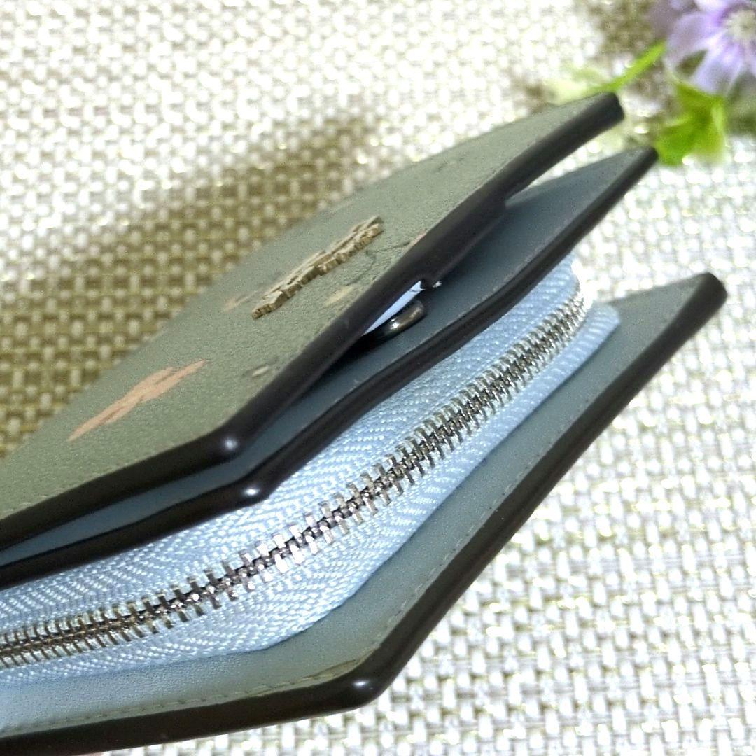 COACH グリーン 花柄 折財布 パス入れあり　美品✨️