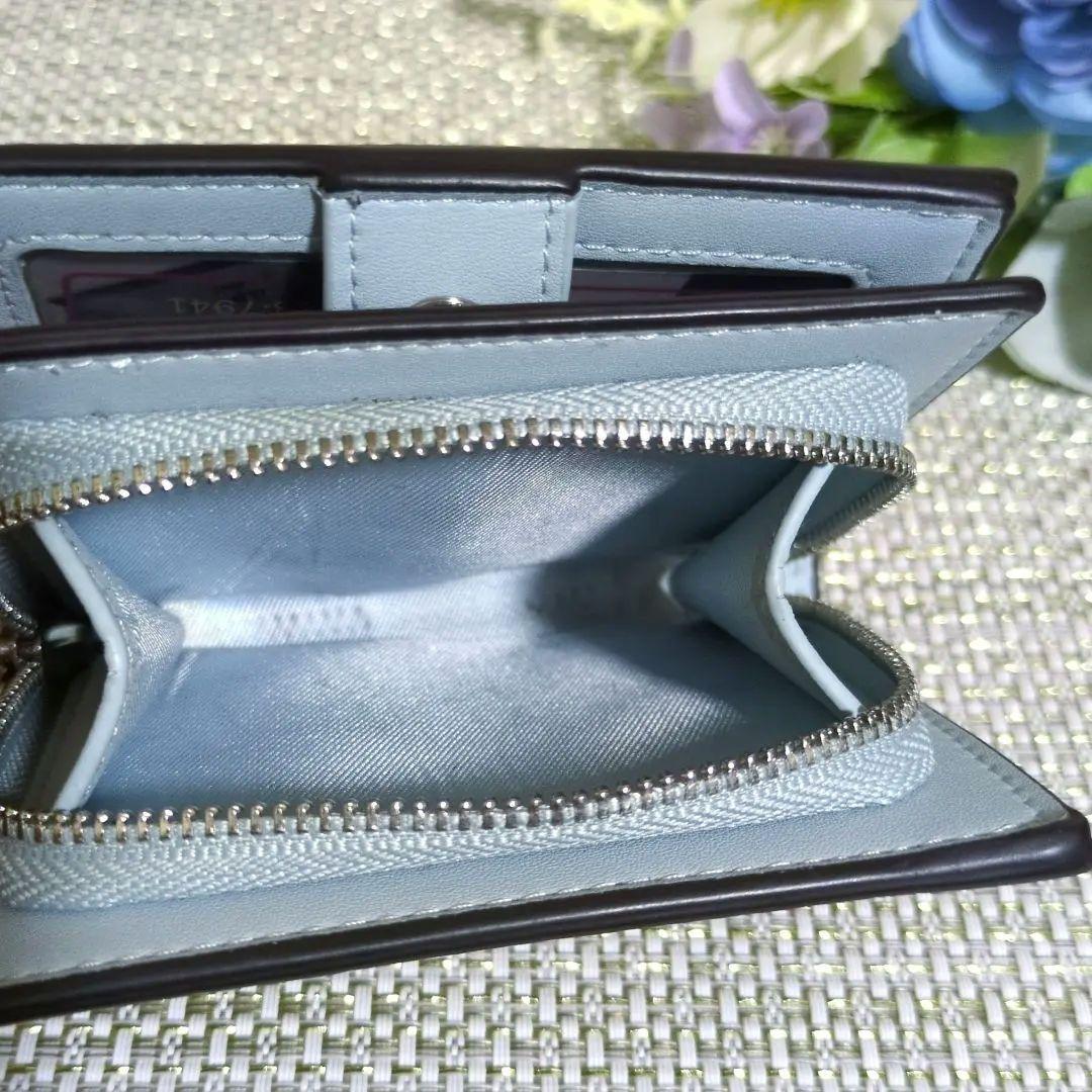 COACH グリーン 花柄 折財布 パス入れあり　美品✨️