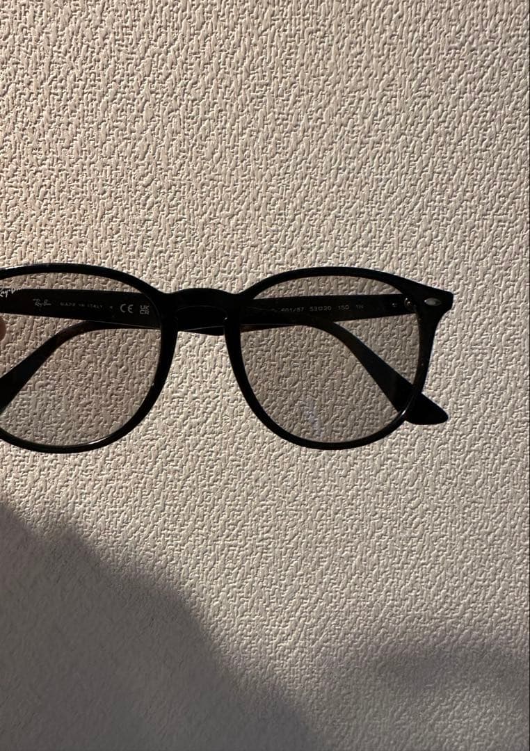 Ray-Ban RB 4256F ブラックサングラス