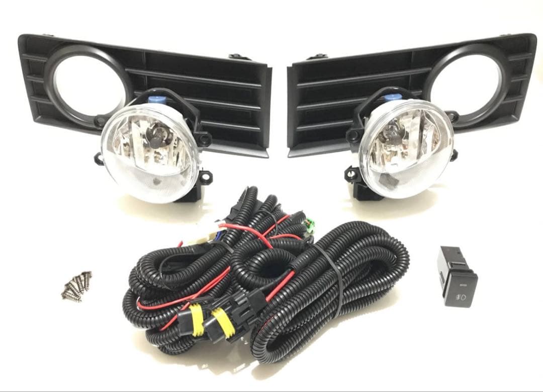 トヨタ スペイド 140型 フォグランプセット