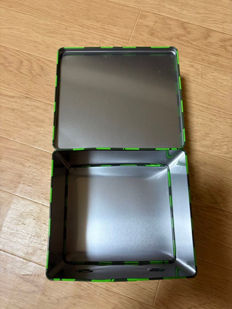 サザンオールスターズ　ベスト4枚組　CD　SUIKA　缶