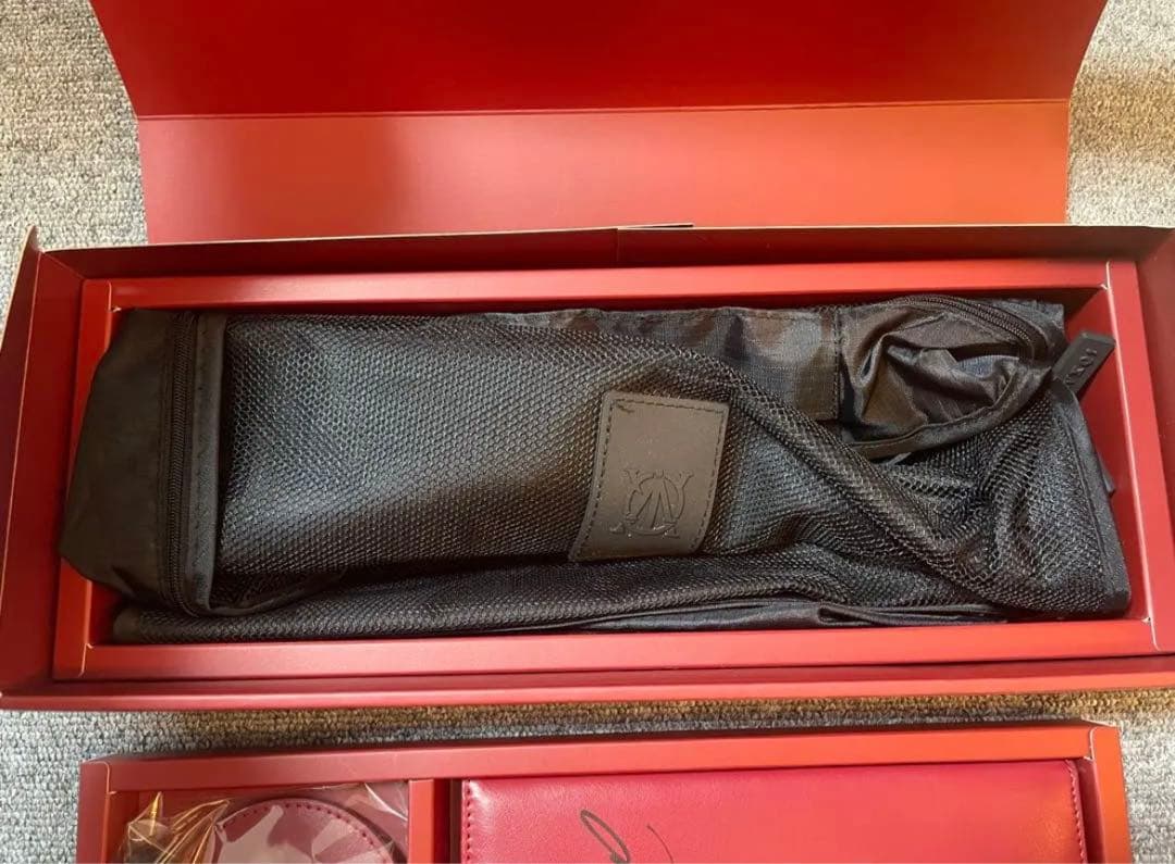 東方神起　ユノ　直筆サイン入り　トラベルセット