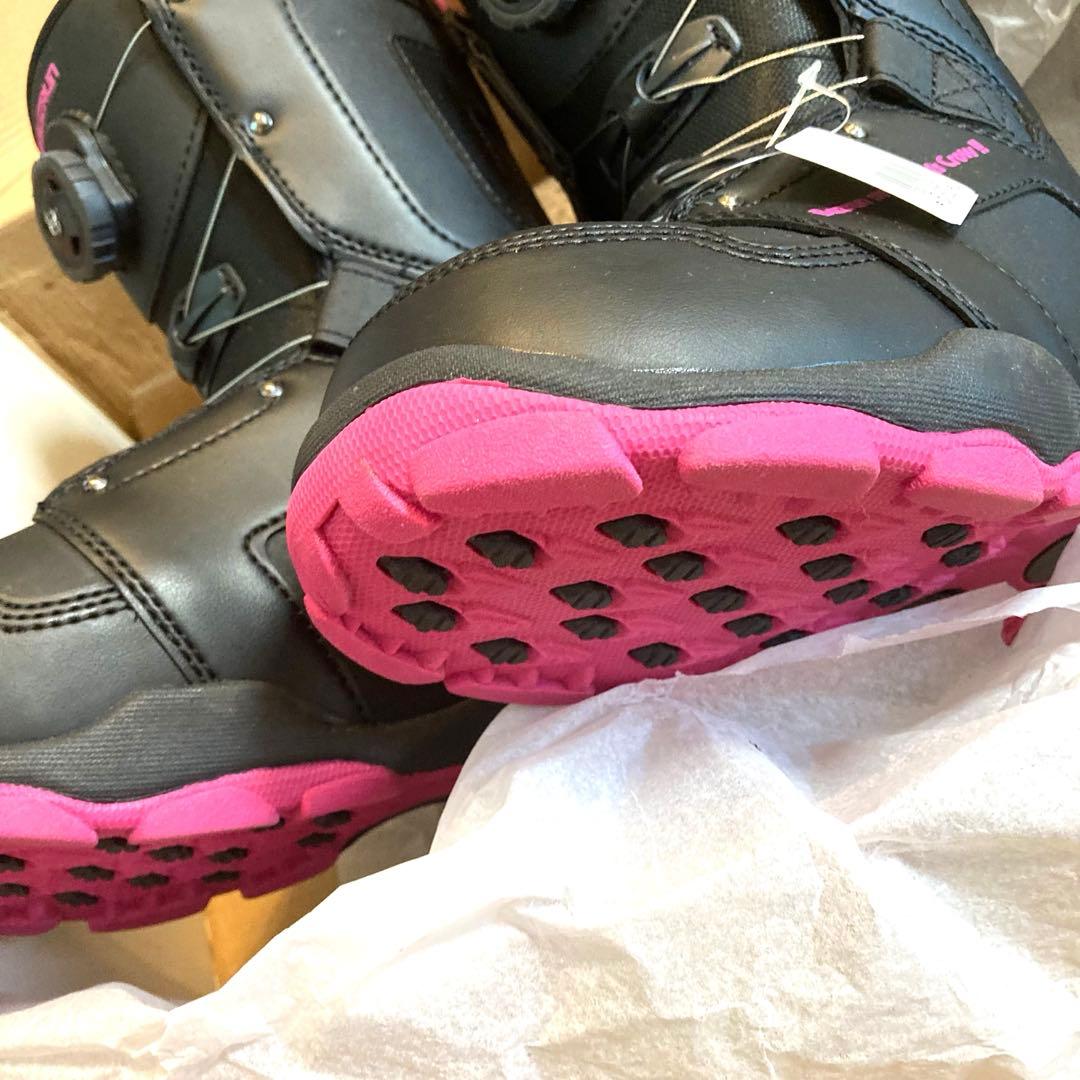 【新品未使用】BUZRUN スノーボードブーツ 24cm