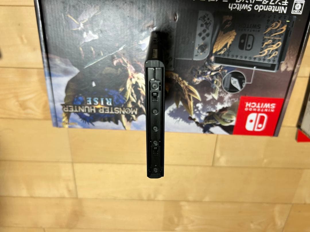 Nintendo Switch モンスター・ハンター・ライズ特別版 本体