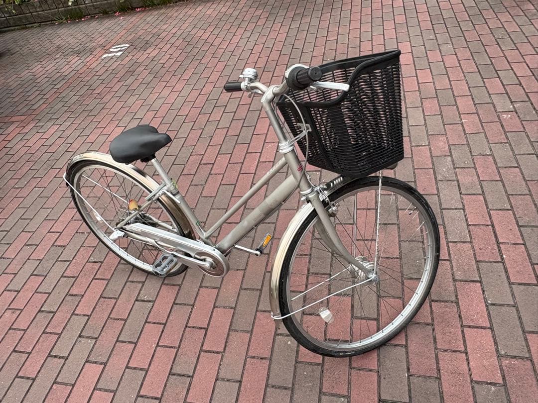 オートライト/3段変速付き軽快車(26㌅)お引き取りですが、配達も可能です。