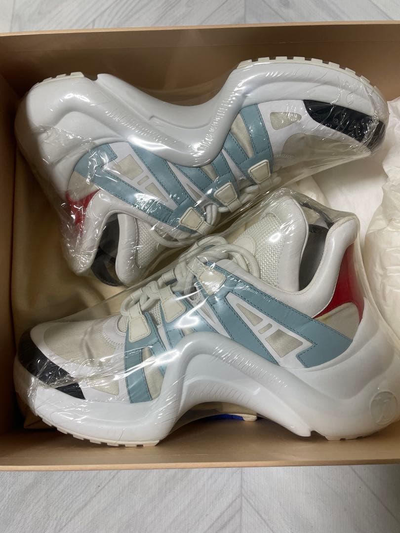 ルイヴィトン　LV アークライト　スニーカー　モノグラム　23.5