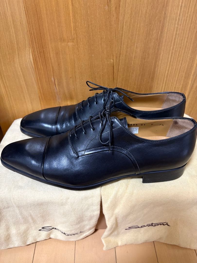 Santoni ブラックドレスシューズ 7.5 (F)
