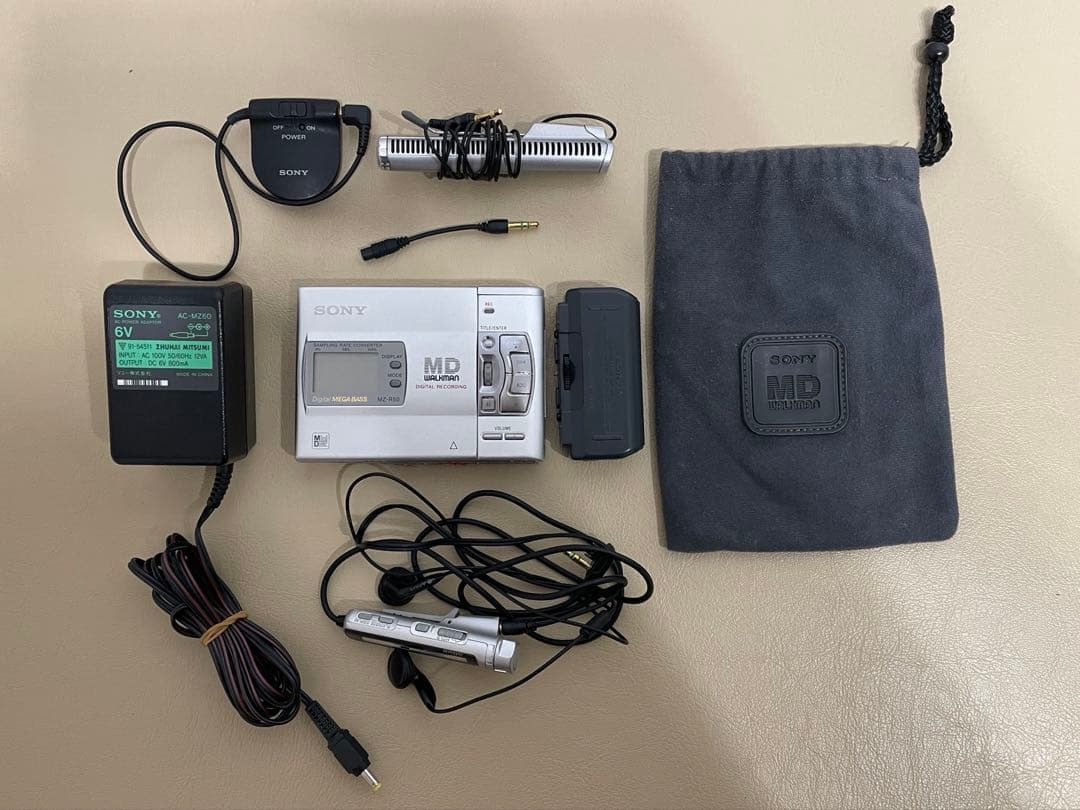 SONY ポータブルMDプレーヤー MZ-R50、録音用マイク、AVケーブル