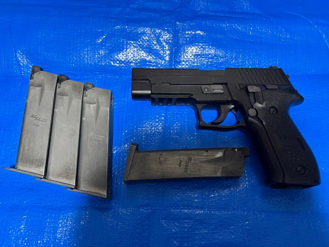 【東京マルイ】シグザウエル P226レイル＋スペアマガジン3本