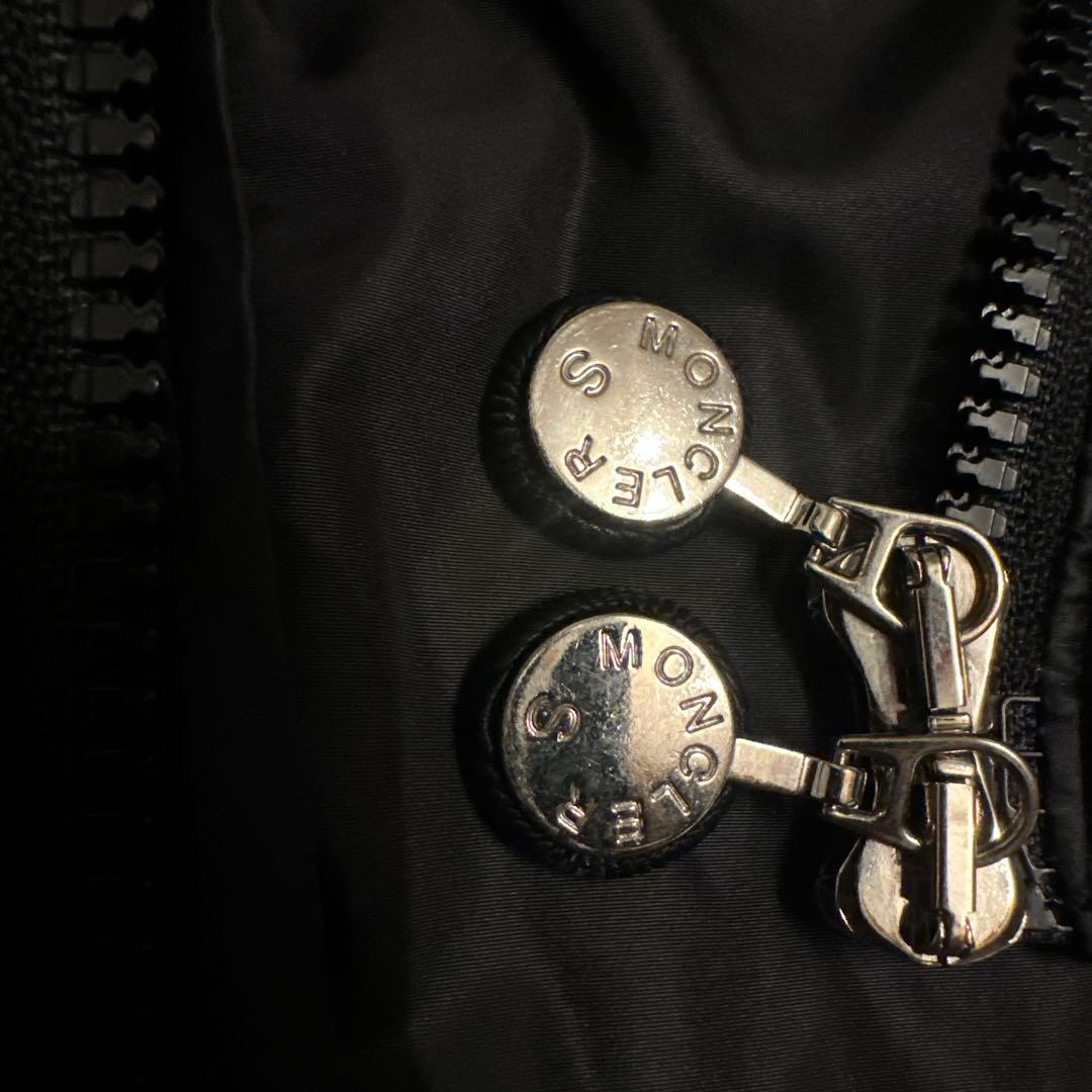MONCLER ダウンベスト モンクレール sacai コラボ　ブラック　ジレ