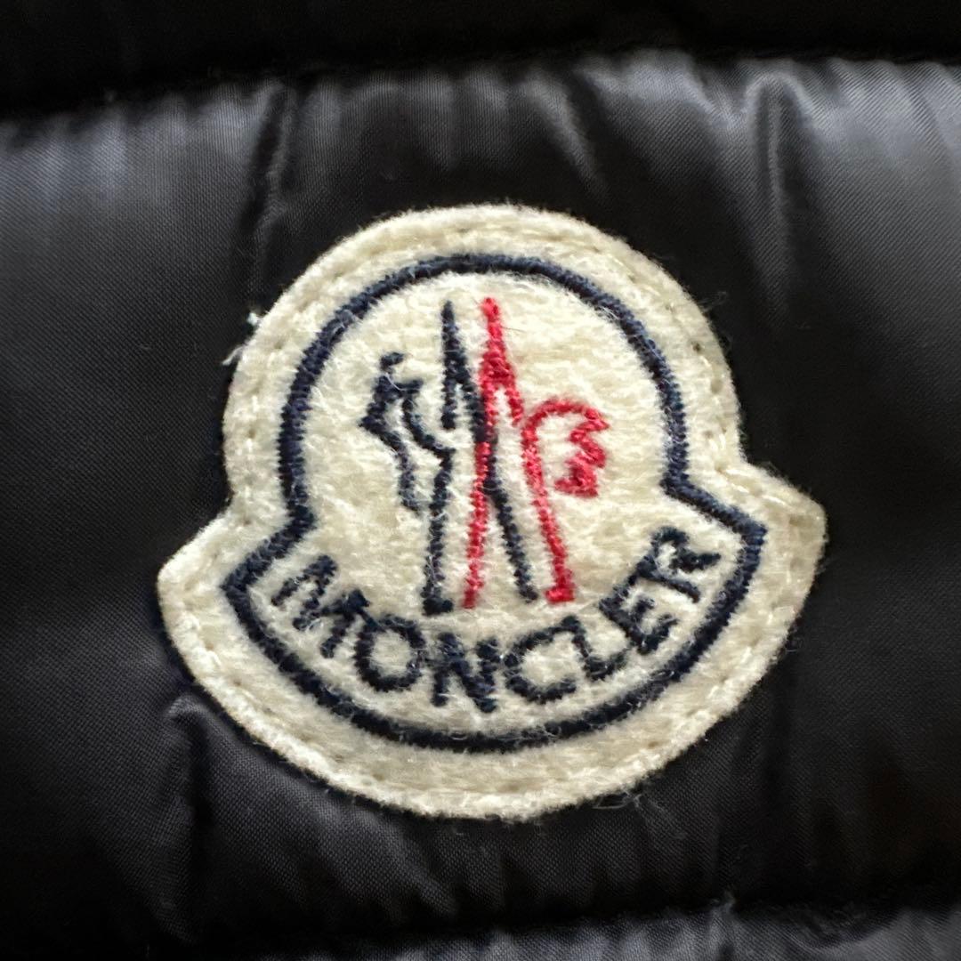 MONCLER ダウンベスト モンクレール sacai コラボ　ブラック　ジレ