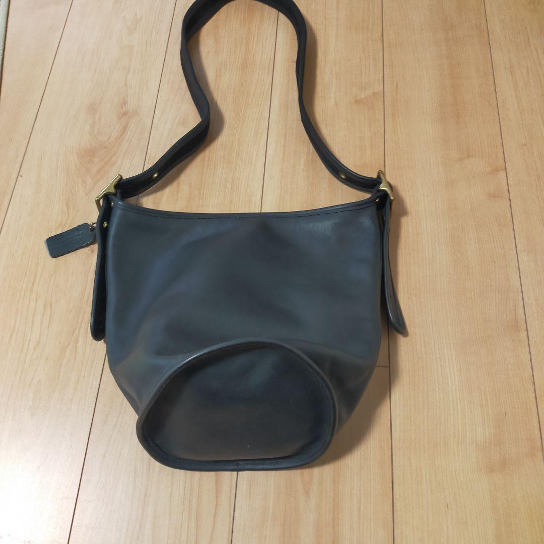 新品未使用　コーチ　オールレザー　ショルダーバック