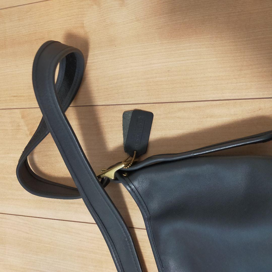 新品未使用　コーチ　オールレザー　ショルダーバック