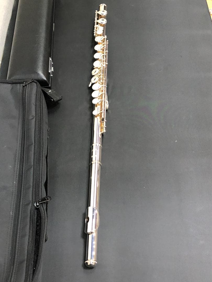 送料無料 ヤマハ フルート YFL-211 入門モデル 88285