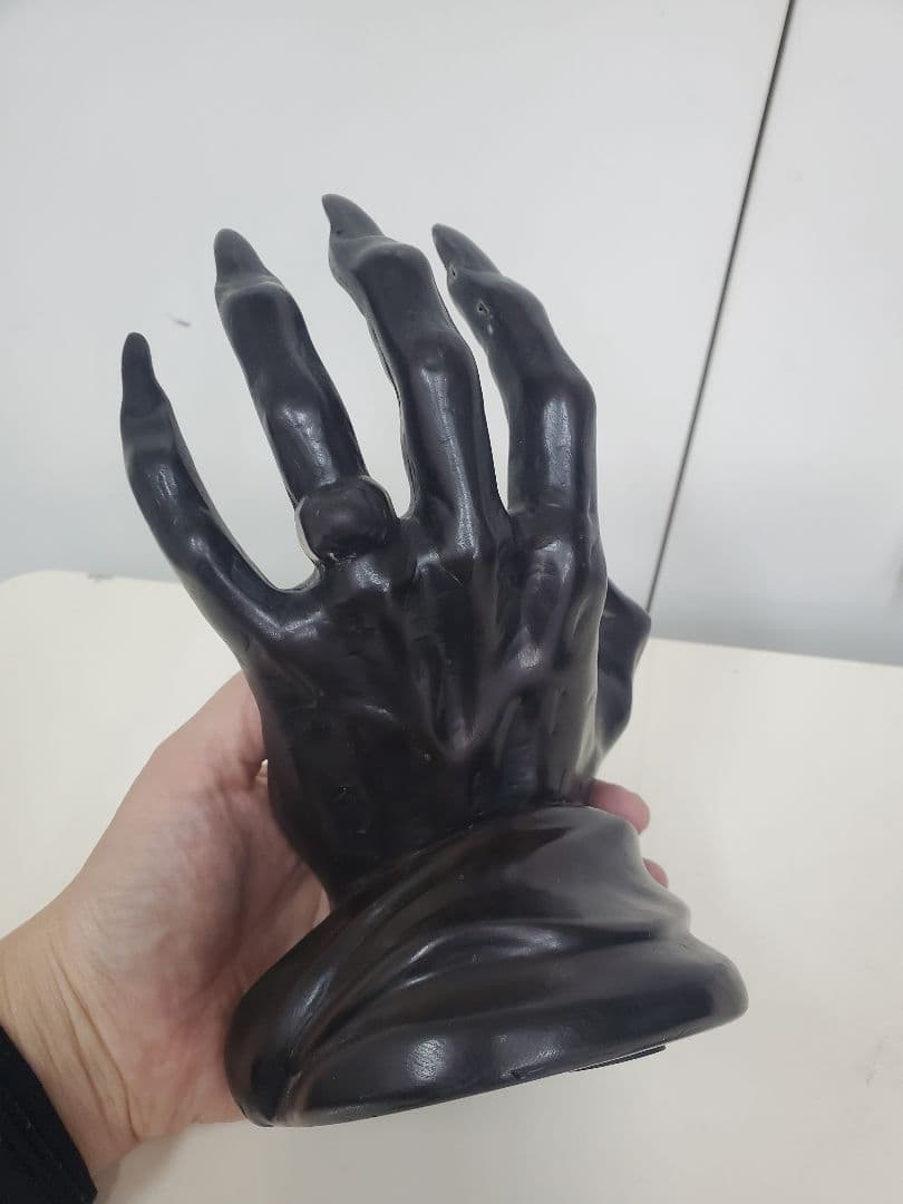 悪魔の手　devil's hand 彫刻オブジェ　ディスプレイ