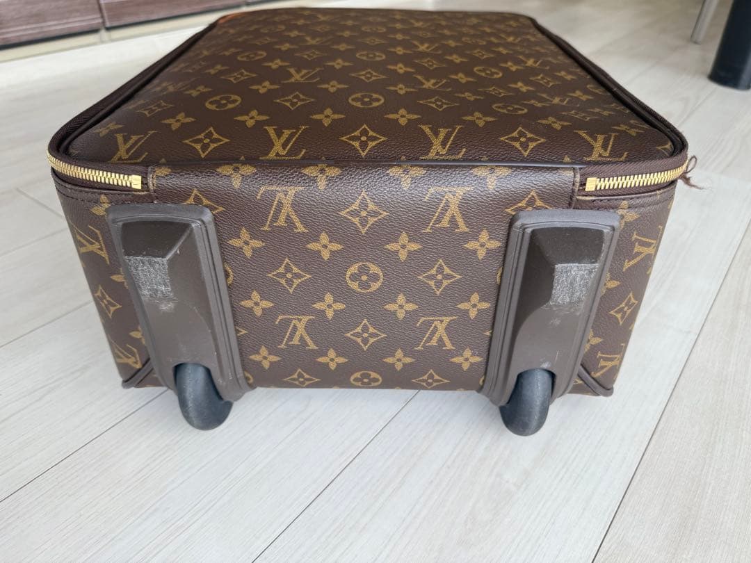 y*8様 Louis Vuitton モノグラム キャリーケース