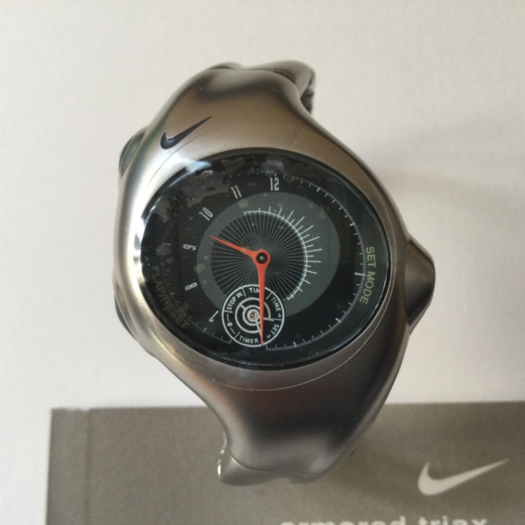 腕時計：NIKE ナイキ　アナログ時計（未使用）
