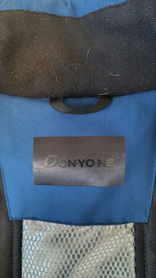 【超美品・非売品】サロモンチーム　オンヨネ　スキーウエア