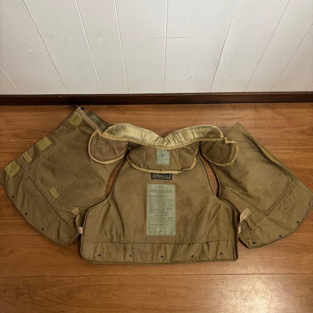 米軍　実物　OTV インターセプター ボディアーマー ソフトアーマー入りサイズL